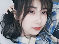 偷翻女同学手机相册里的所有自拍