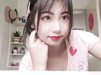 偷翻女同学手机相册里的所有自拍